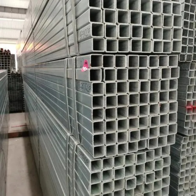 福州小口径<font style='color:red'>无缝方矩管</font>